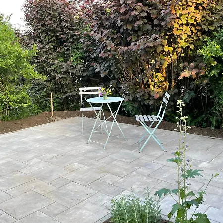 Apartment Molehill Shire Huckeswagen