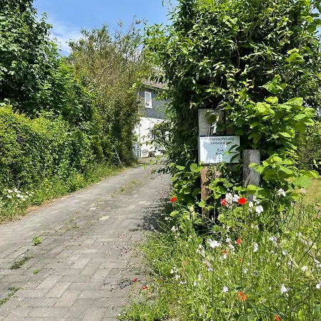 Molehill Shire Apartment *