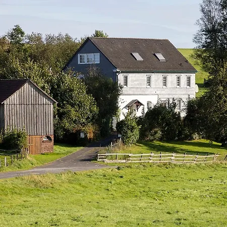 Apartment Molehill Shire *