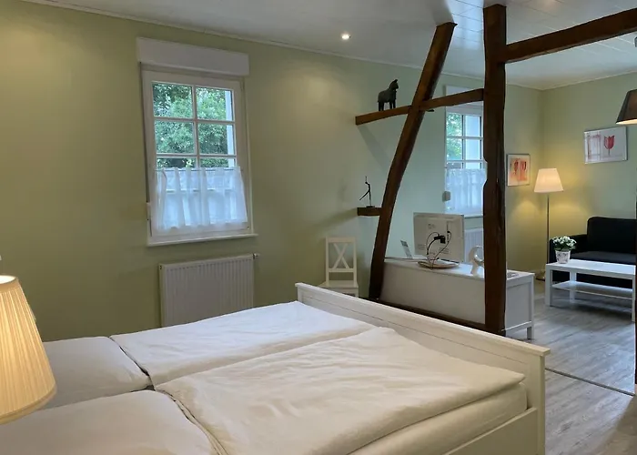 Molehill Shire * Huckeswagen