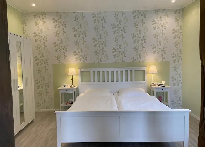 Molehill Shire アパート *