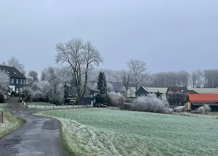 Molehill Shire アパート *